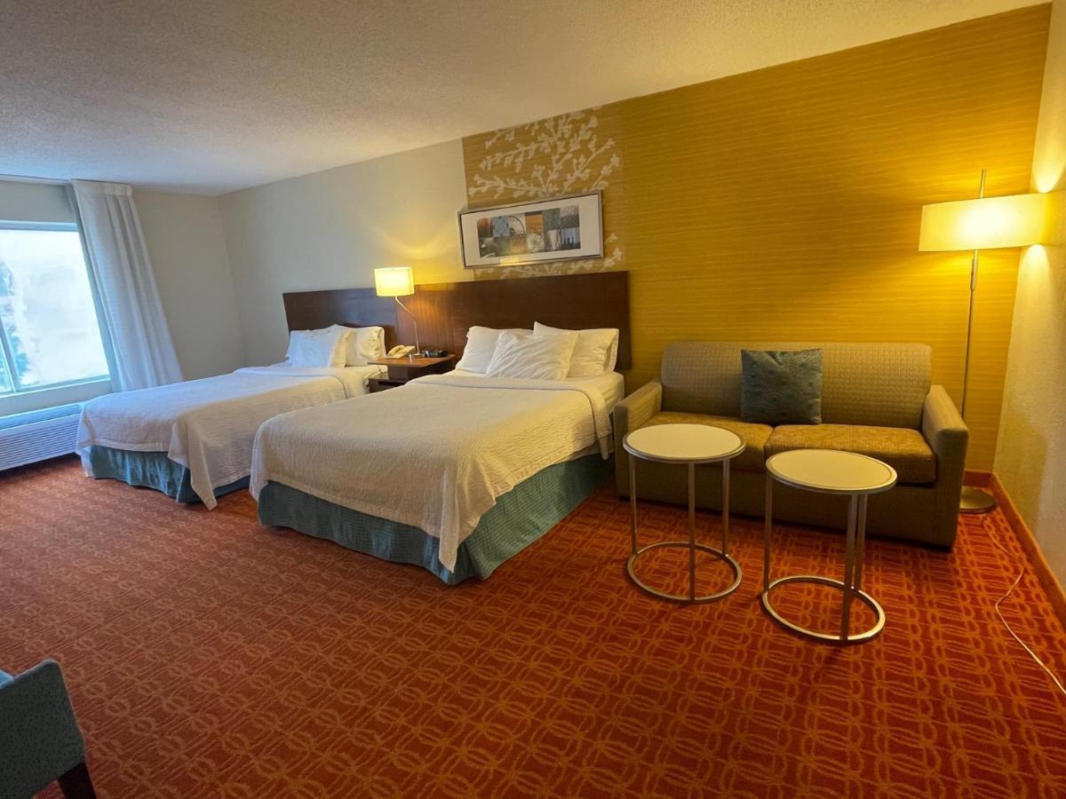 Fairfield Inn And Suites By Marriott Potomac Mills Woodbridge Exterior photo